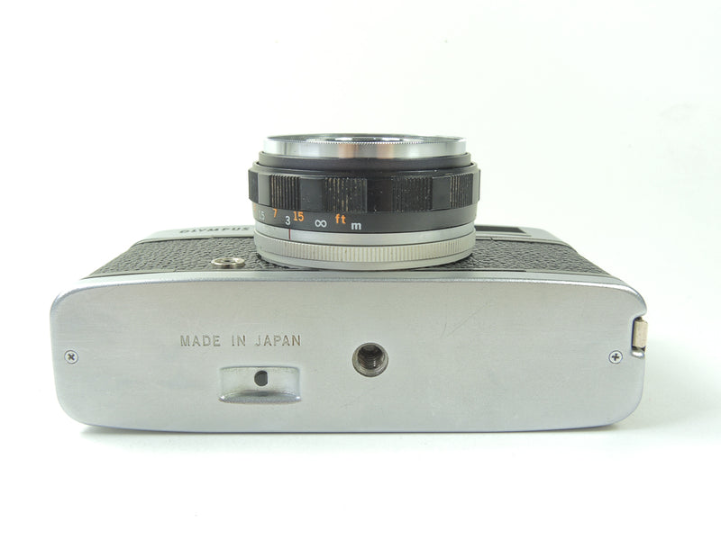 Olympus Trip 35 - late in black cowhide leather