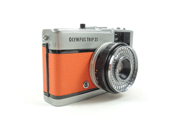 Olympus Trip 35 - Late in orange leather