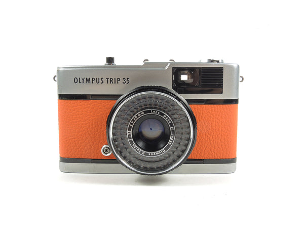 Olympus Trip 35 - Late in orange leather