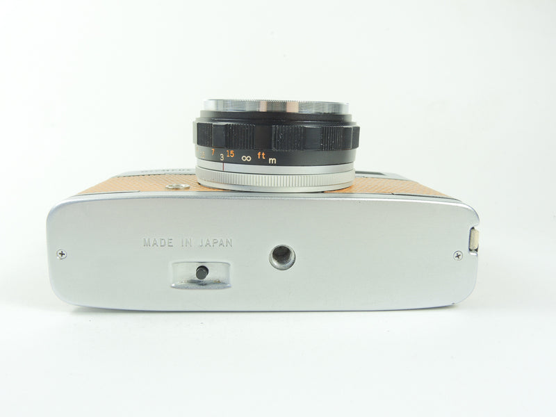 Olympus Trip 35 - Late in Tan Lizard cowhide leather
