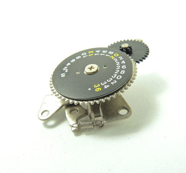 Olympus Trip 35 frame counter mechanism - used