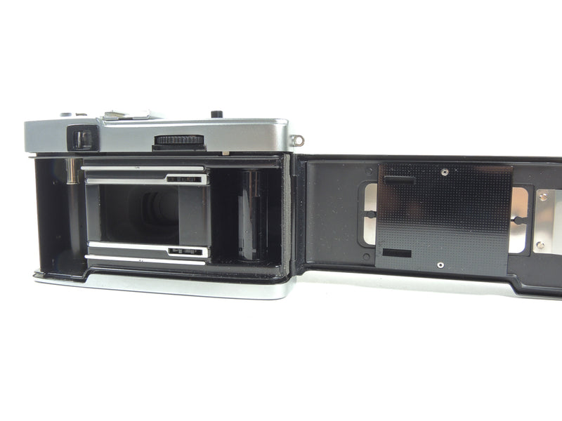 Olympus Trip 35 - Late in black lizard cowhide leather