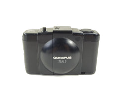 Olympus XA1