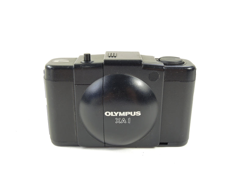 Olympus XA1