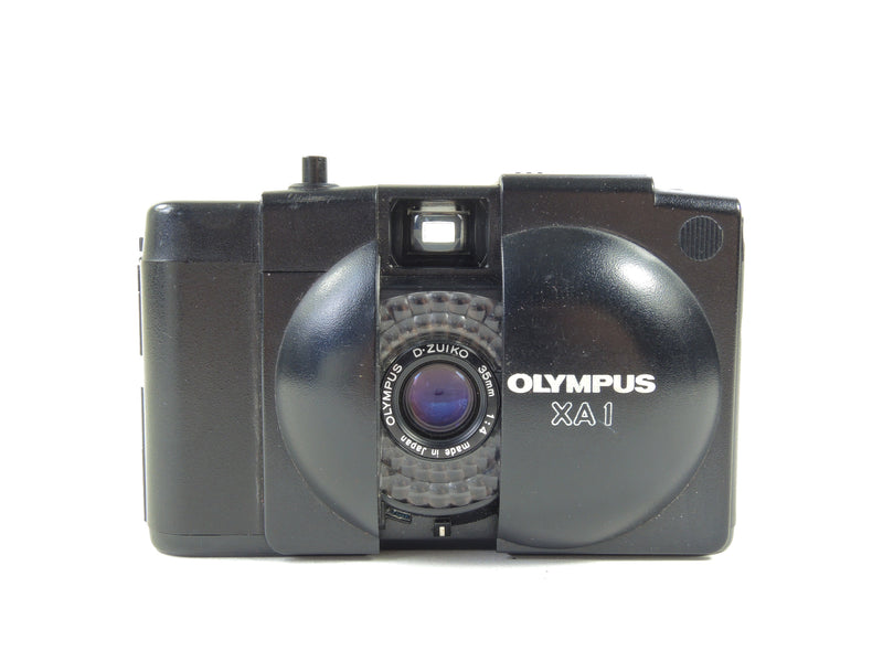 Olympus XA1